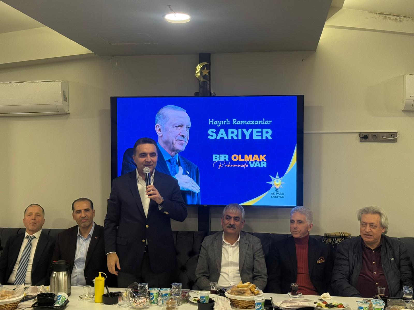 İlçe Başkanlığımızda düzenlemiş olduğumuz iftar programımızda; önceki dönem İlçe Başkanlarımızdan Hüseyin Özdemir Bey’i ve kıymetli yönetimiyle bir araya geldik.